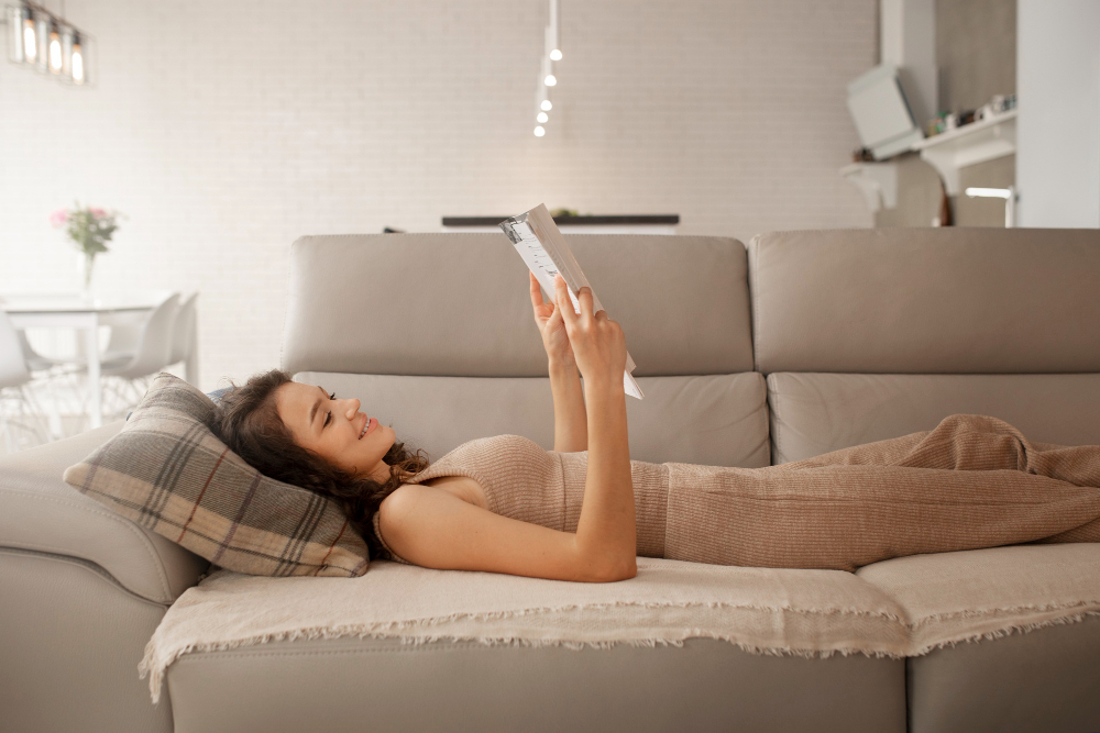 Sofa lova kasdieniam miegui: kokį mechanizmą, čiužinį ir matmenis rinktis